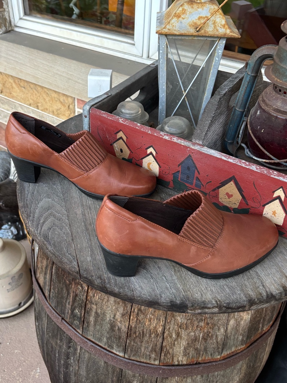 Clark’s Bendables Brown Leather Cuban Heel Loafers - Picture 5 of 8
